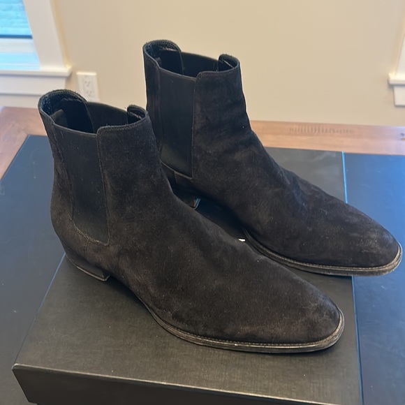 Selling my size 44 (US 11) Yves Saint Lauren (YSL) Wyatt Chelsea boots in Black - Picture 10 of 10